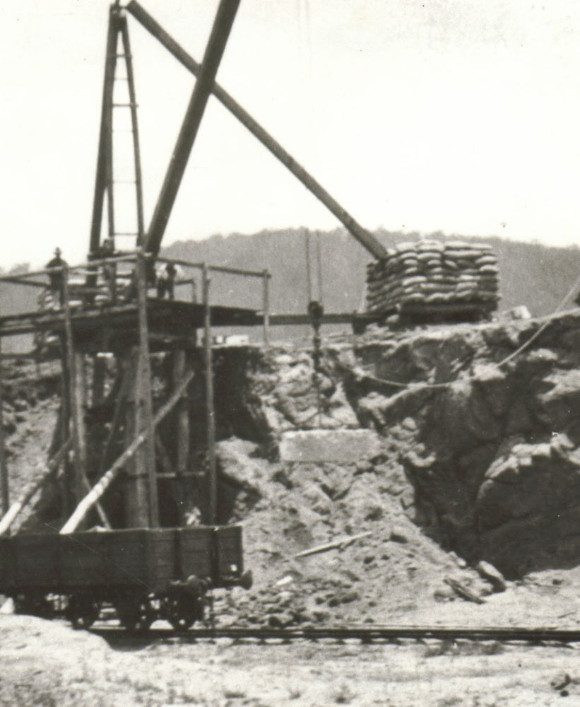 loading granite